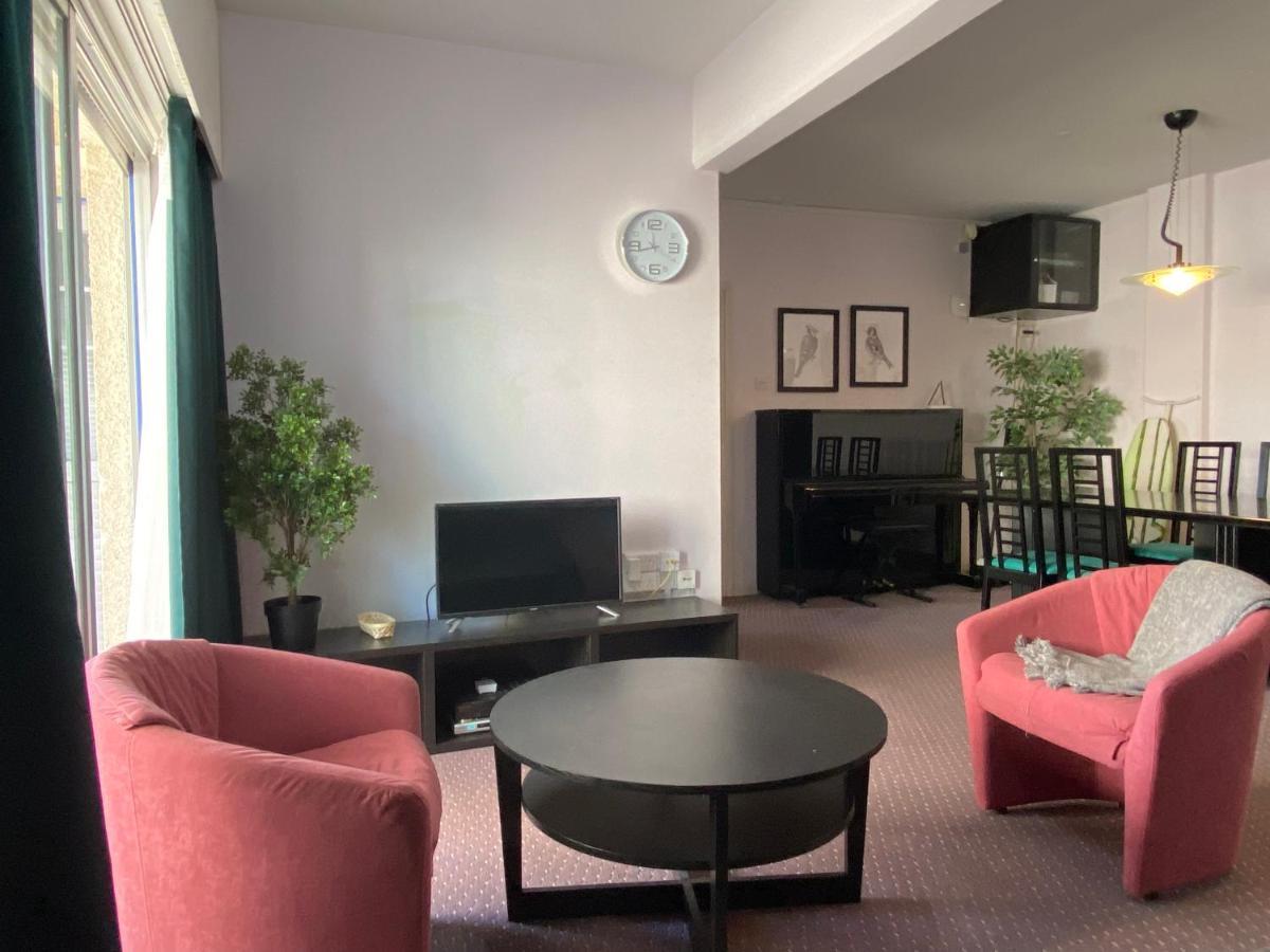 Private Room In A Shared Flat At Best Location Limassol Ngoại thất bức ảnh