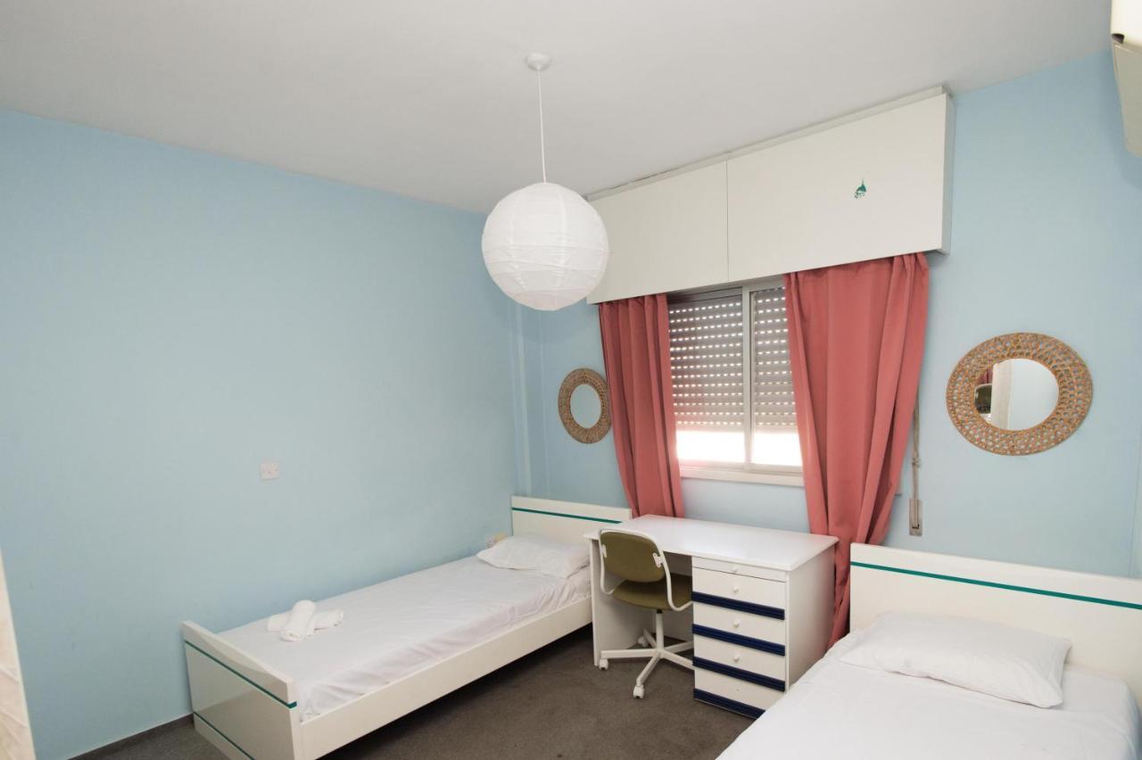 Private Room In A Shared Flat At Best Location Limassol Ngoại thất bức ảnh