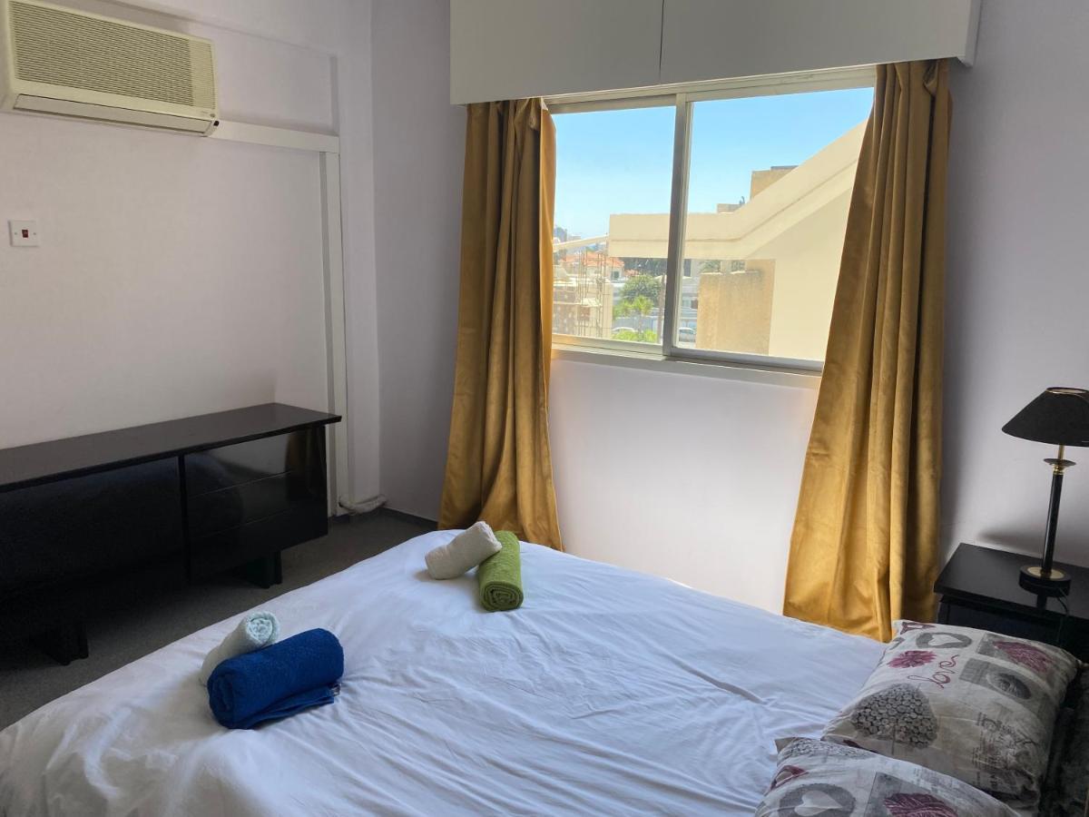 Private Room In A Shared Flat At Best Location Limassol Ngoại thất bức ảnh