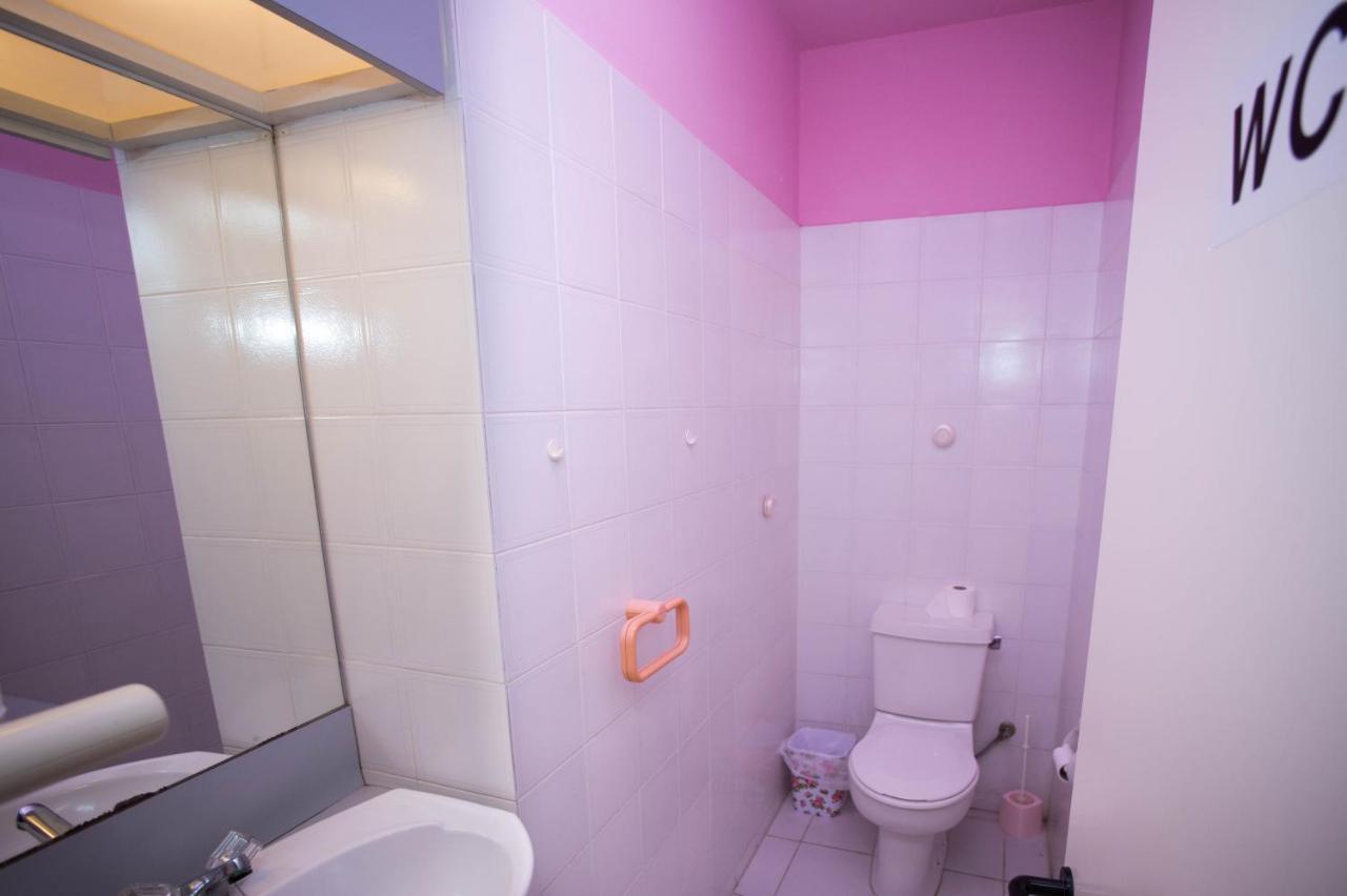 Private Room In A Shared Flat At Best Location Limassol Ngoại thất bức ảnh
